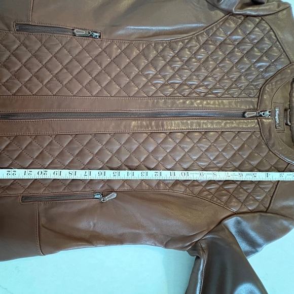 J. McLaughlin Quilted Leather Short Jacket - Picture 15 of 15